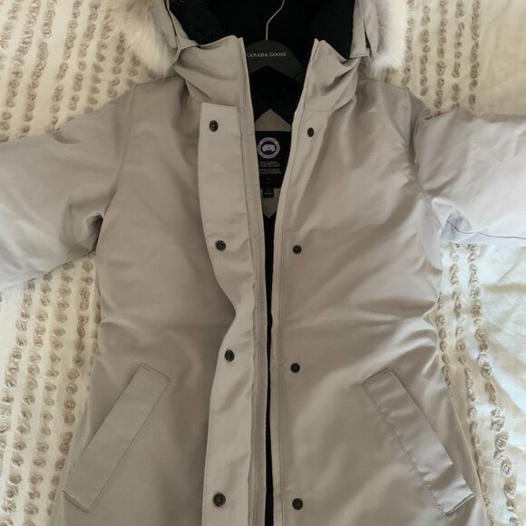 Canada Goose Victoria Parka - Picture 11 of 16